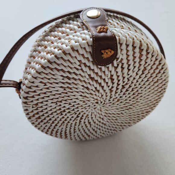 ASOS Round White Brown Woven Canteen Crossbody Bag Boho Beach Tropical Festival - Picture 4 of 13